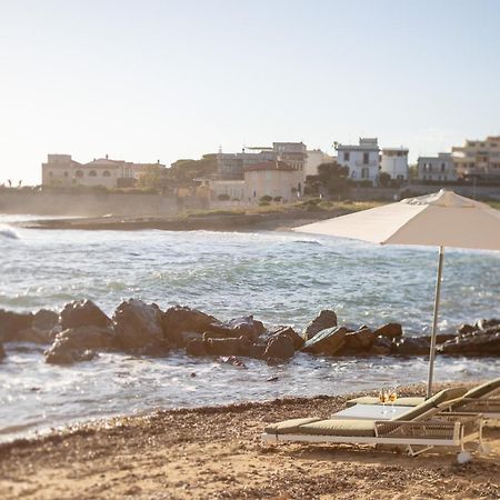 Le Suites Sul Mare Di Esterina Civitavecchia Exterior foto