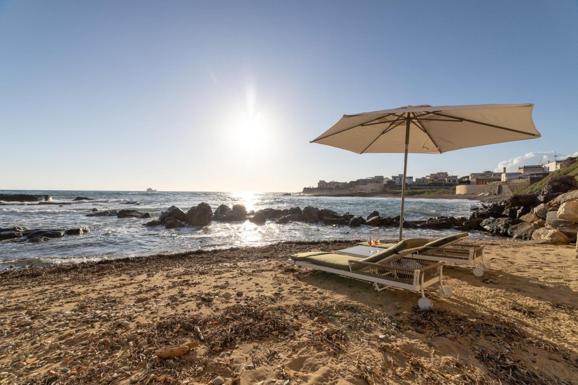 Le Suites Sul Mare Di Esterina Civitavecchia Exterior foto