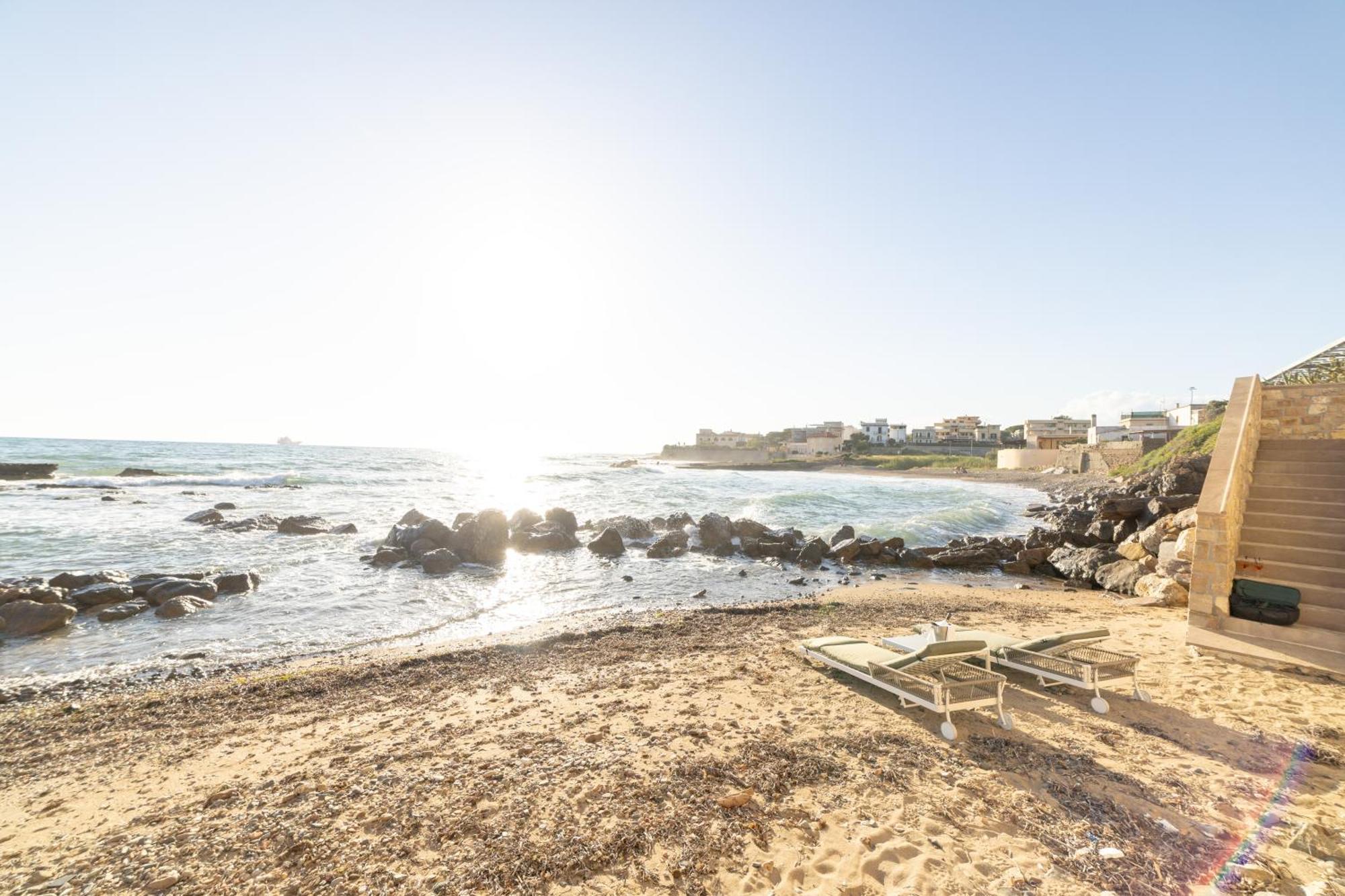 Le Suites Sul Mare Di Esterina Civitavecchia Exterior foto