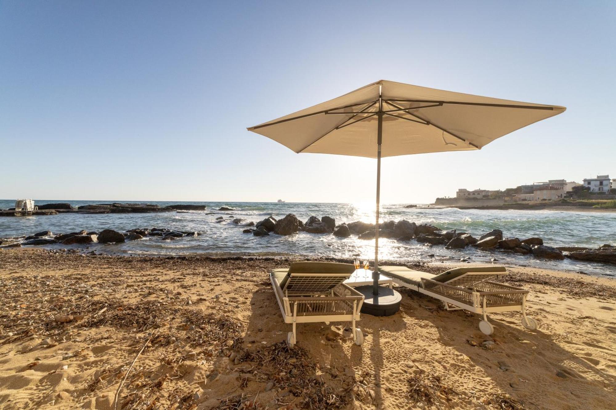 Le Suites Sul Mare Di Esterina Civitavecchia Exterior foto
